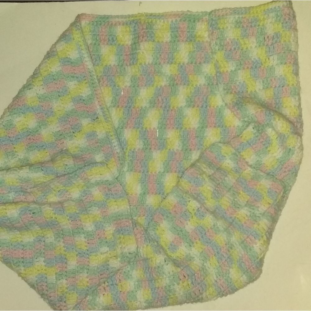 ⬇️⬇️⬇️Vintage Crochet Receiving Blanket